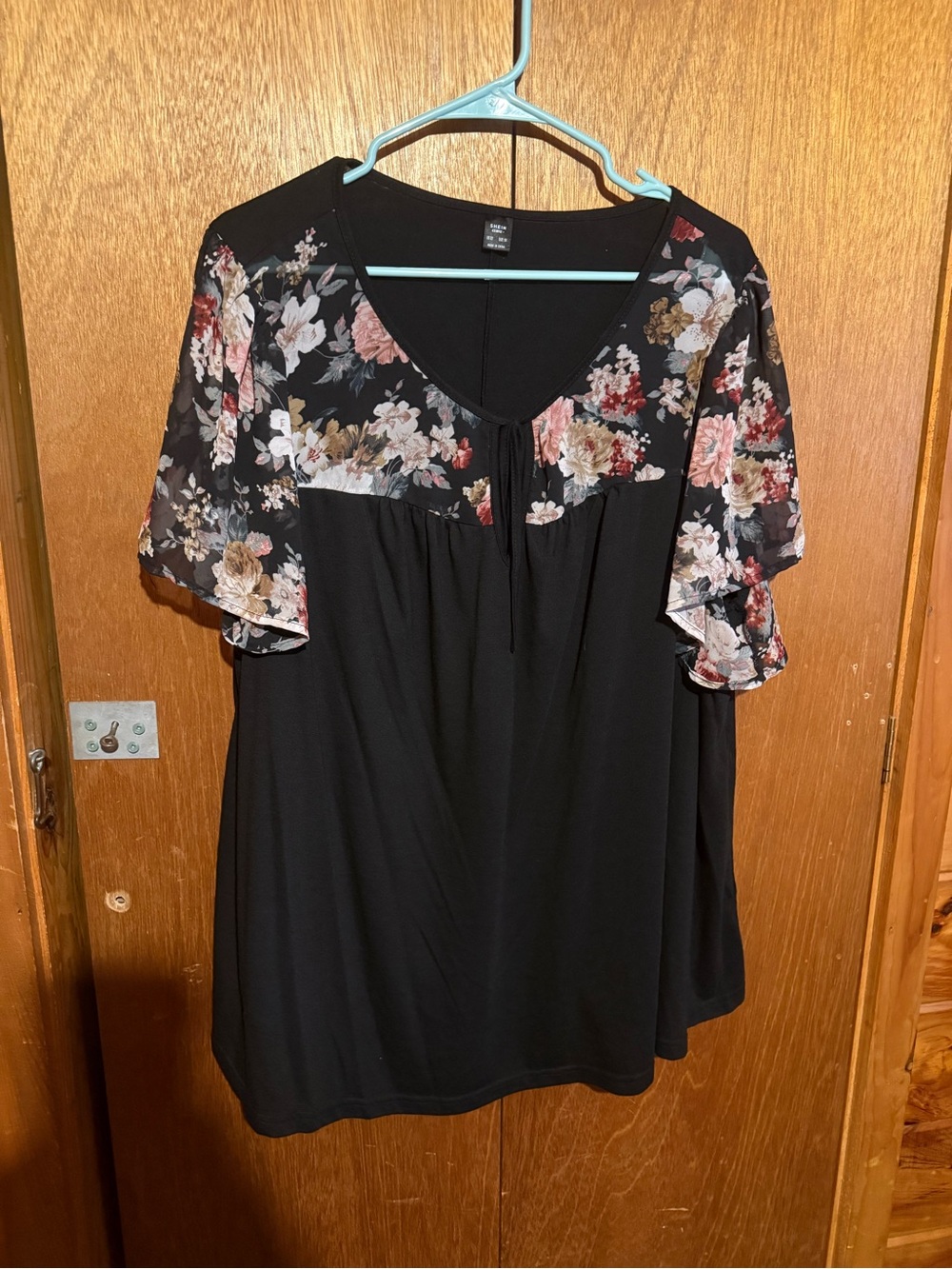 SHEIN Black Floral Yoke V-Neck Tunic